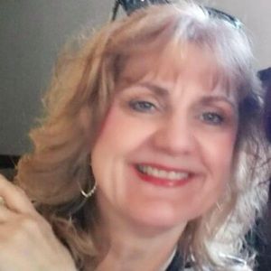 Meet your Posher, Sandy